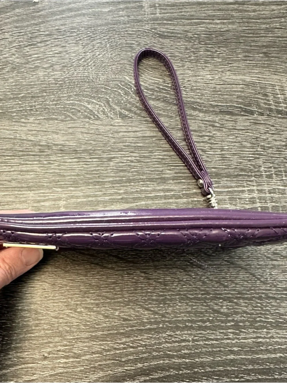 Women’s Express purple wristlet‎